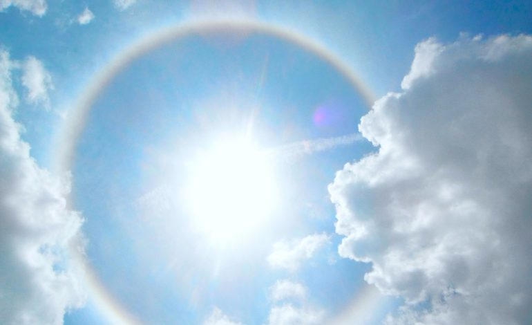 Halo Sun Sky Light Sunlight Rays  - selenagallag / Pixabay