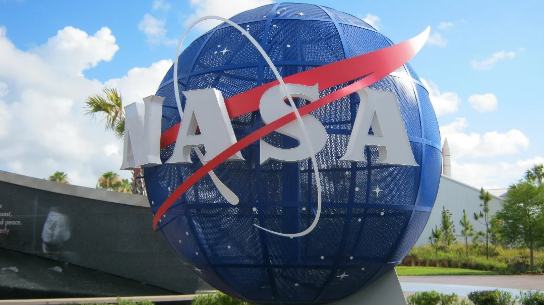 Usage of rockets – Exploring the universe , Rockets , Telescopes , Satellites, International Space Station (ISS) and every...