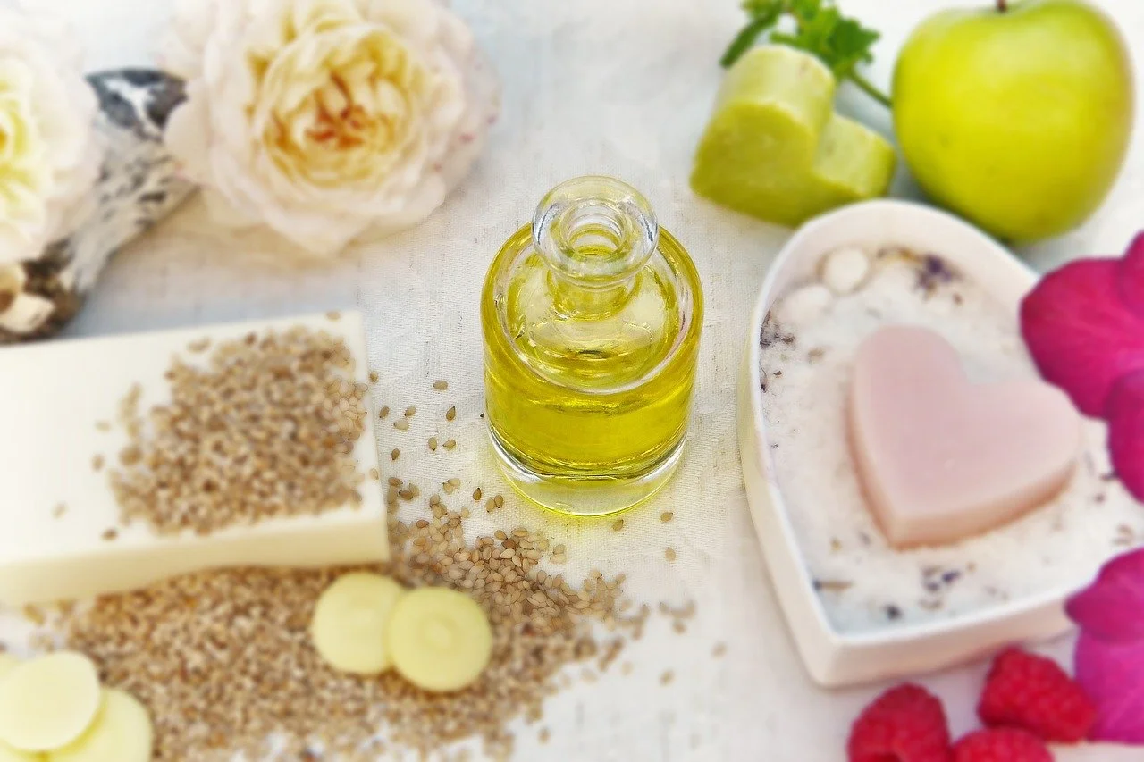 Parfum vs Eau de Parfum vs Eau de Toilette vs Eau de Cologne vs Eau Fraiche - A guide to concentration of fragrances
