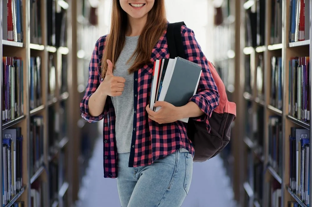 Student Books Library Study - geralt / Pixabay