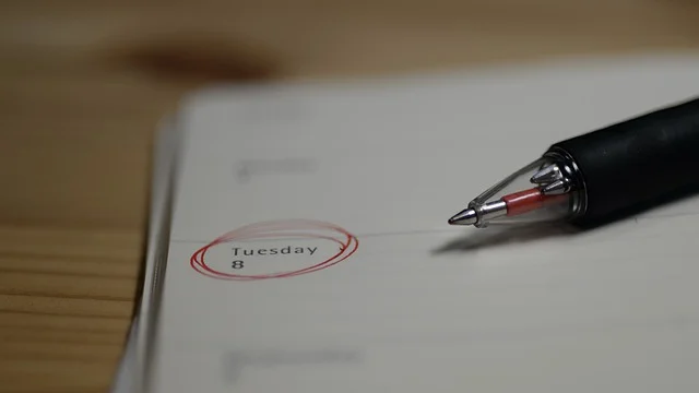 Pen Jobs Notepad Red Date - Roy_Inove / Pixabay