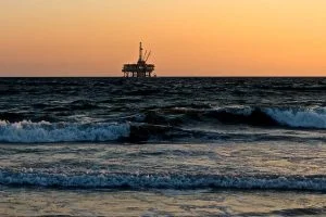 Oil Rig Sea Oil Gas Drill  - catmoz / Pixabay
