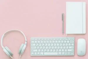 Workplace Office Desk Keyboard - LUM3N / Pixabay