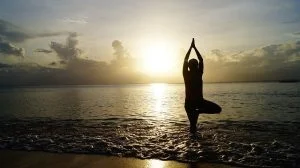 Beach Yoga Sunset Silhouette - Pexels / Pixabay