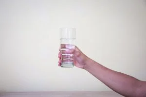 Drink Water Glass Cup Healthy - iqbalnuril / Pixabay