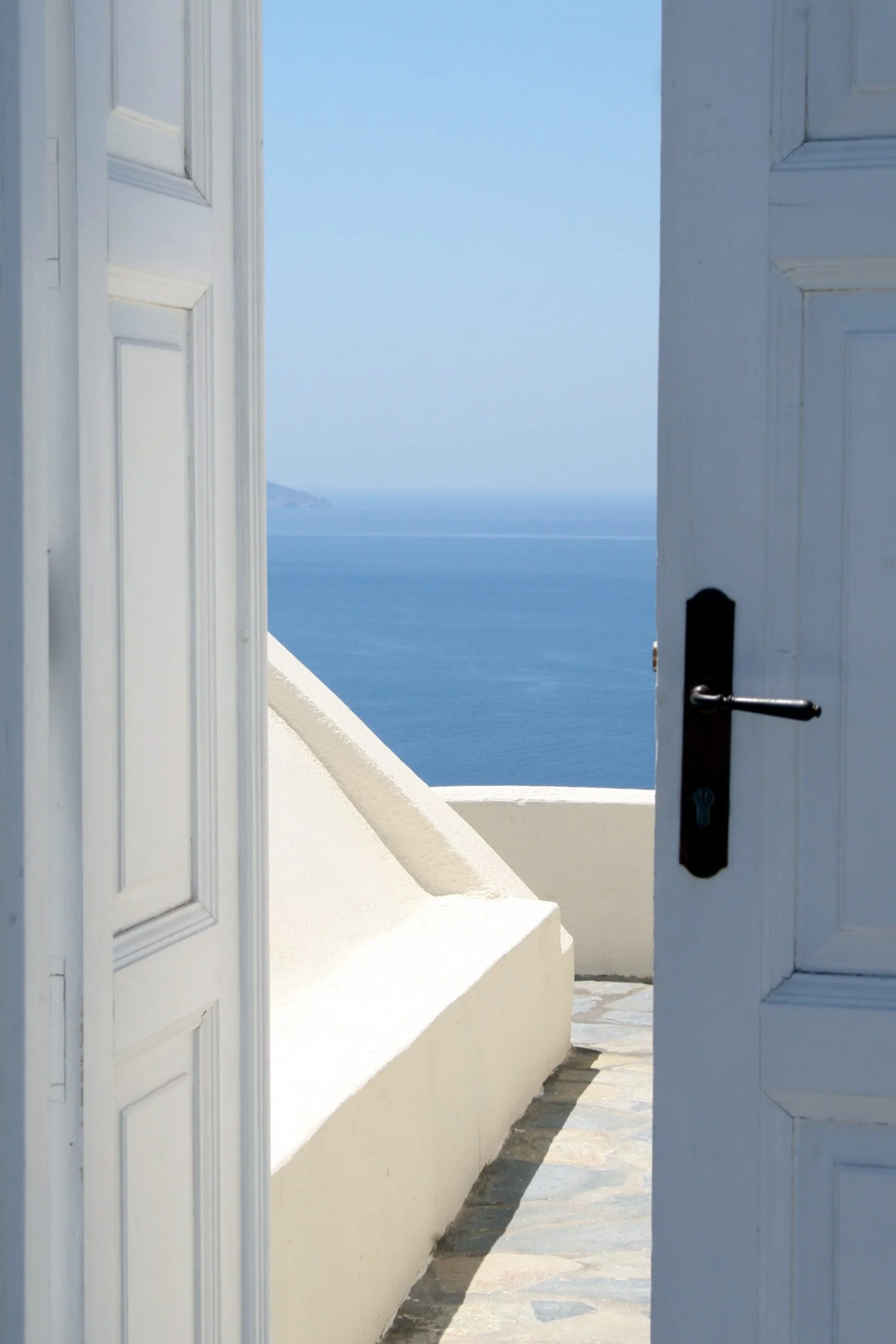 Advantages and disadvantages of fiberglass doors