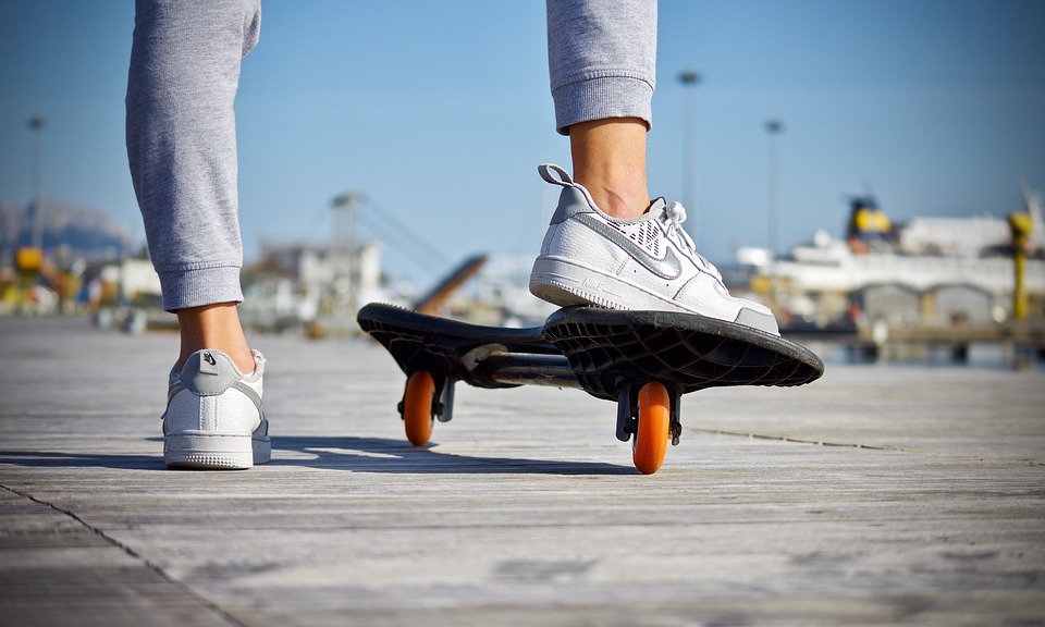 Skateboard, Feet, Shoes, Guy, Skating, Active, Wheels