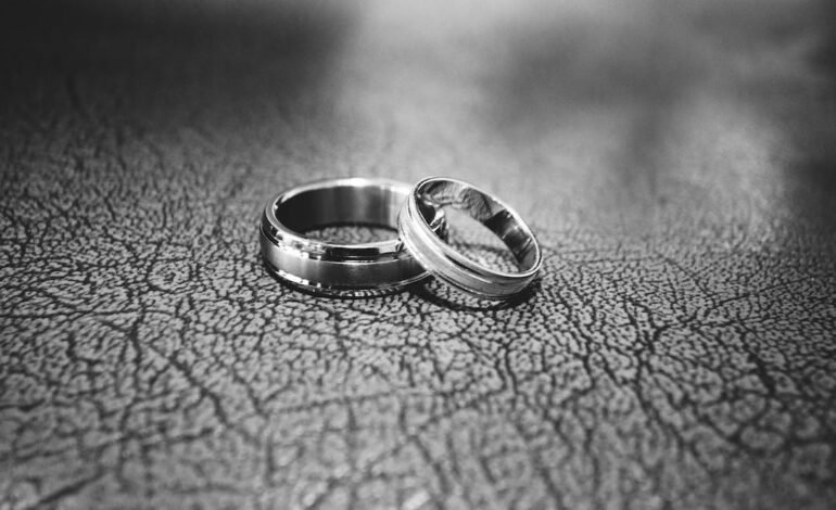 Free Close-up of Wedding Rings on Floor Stock Photo