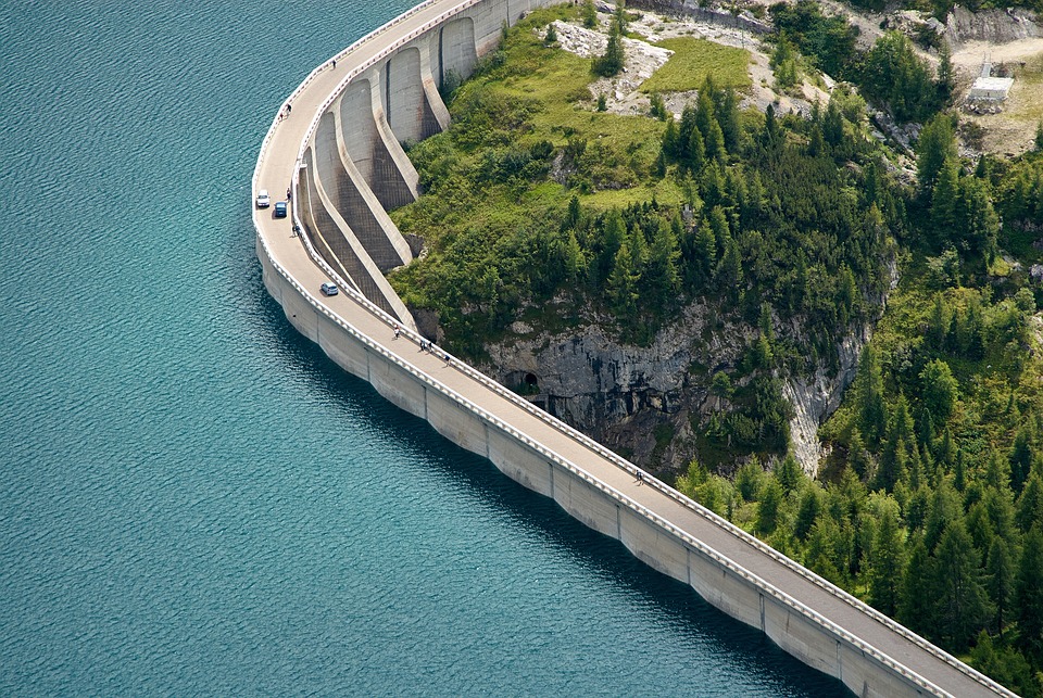 Free Reservoir Dam Wall photo and picture