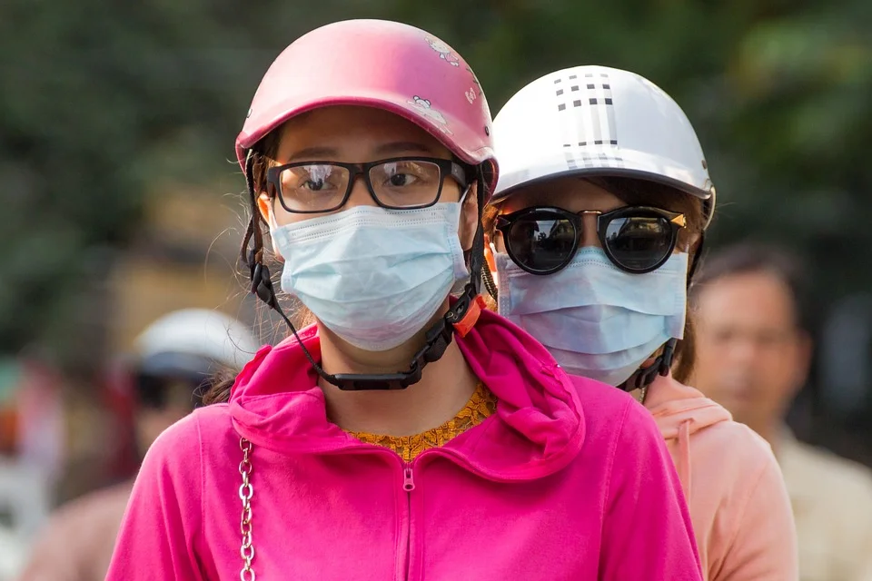 How to keep glasses from fogging with mask?