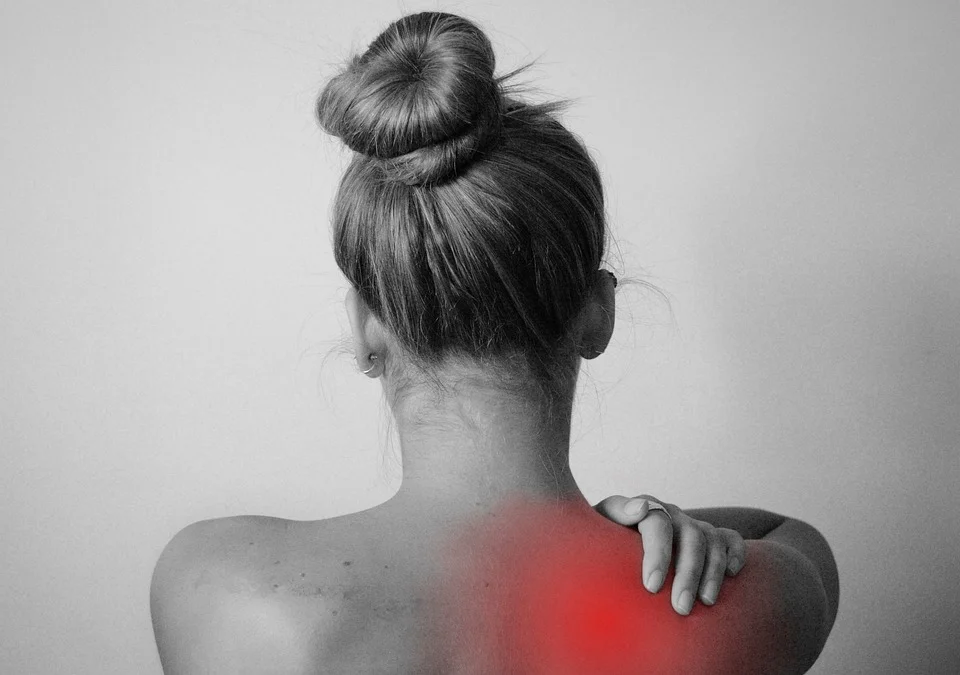 What lifestyle changes help fibromyalgia?