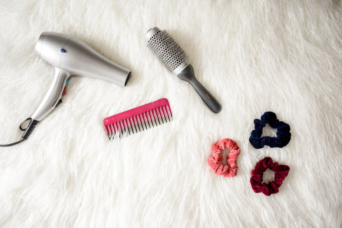 H2O2 – Can Hydrogen peroxide lighten hair?