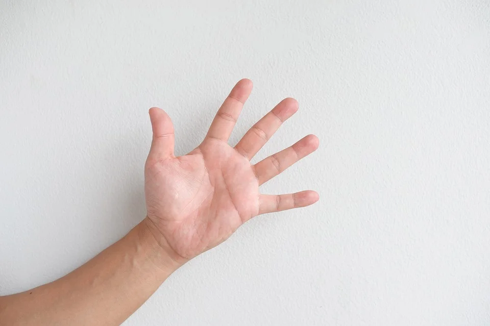 Why are the tips of my fingers red?