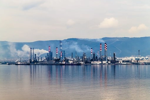 Steam reforming of natural gas