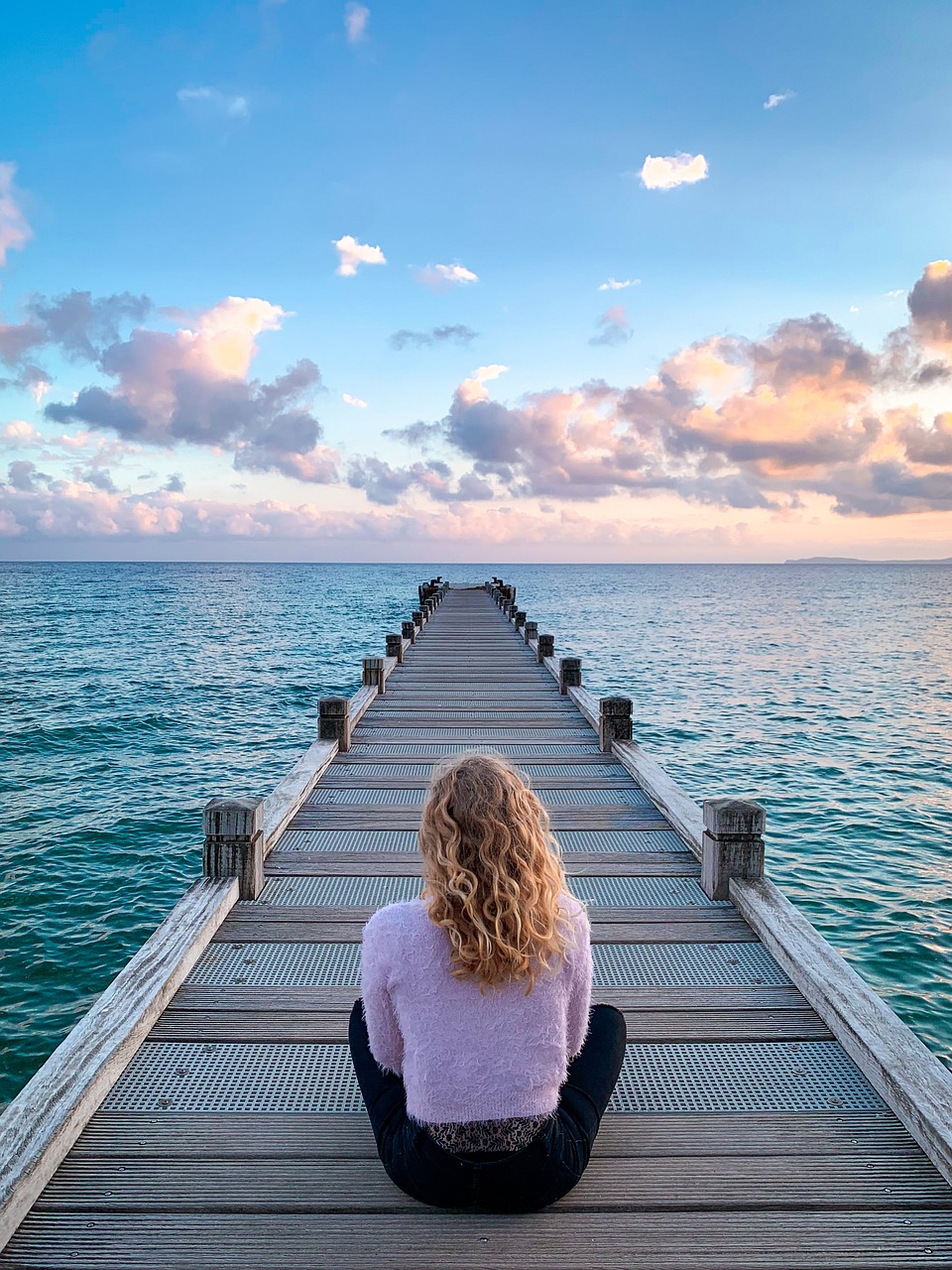 Free Woman Sit photo and picture